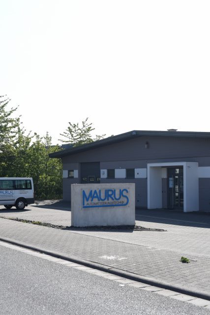 Eingang Gebäude - MAURUS Automatisierungstechnik in Bodenheim